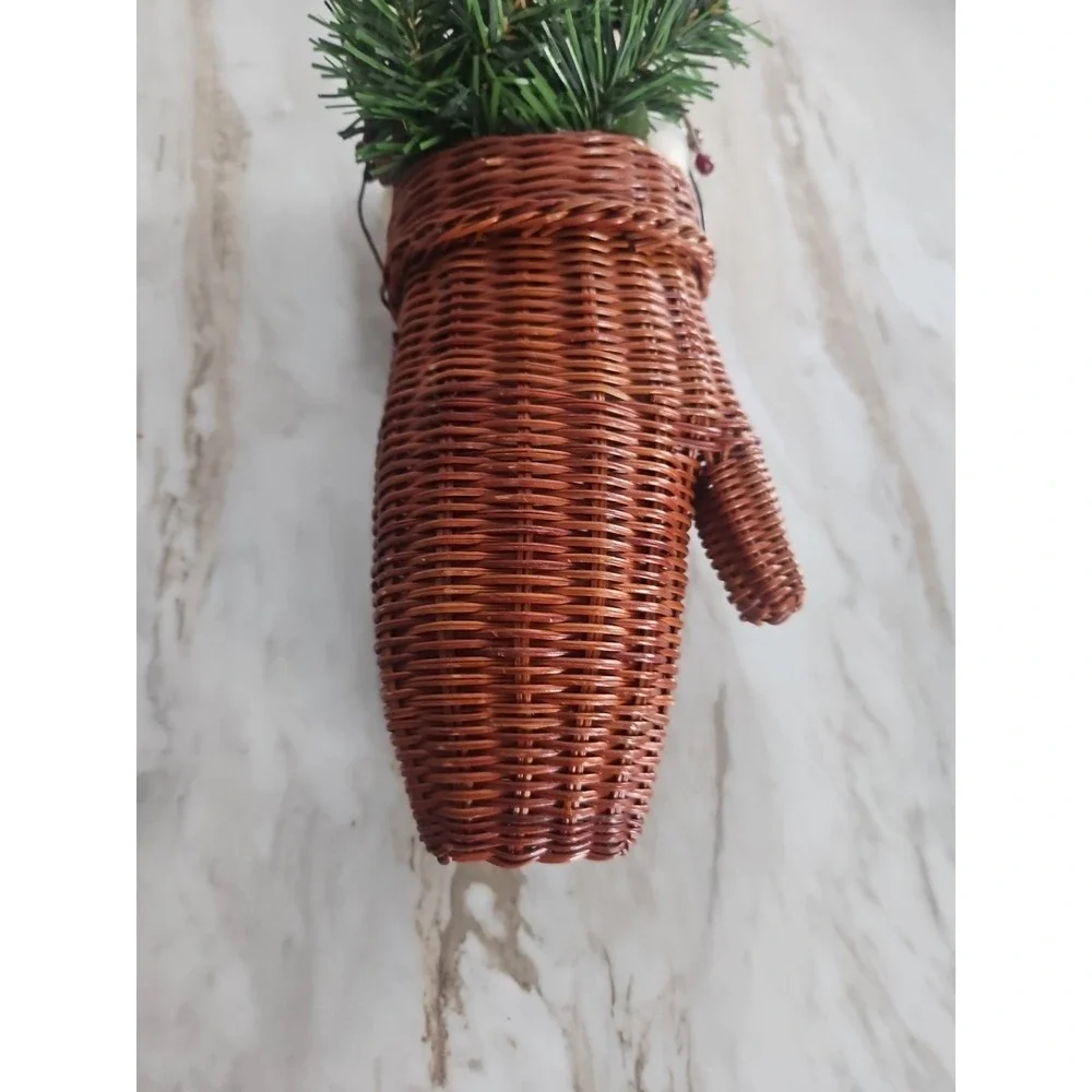 Wicker Rattan Woven Mitten Hanging Basket With Bear Holiday Decor Country